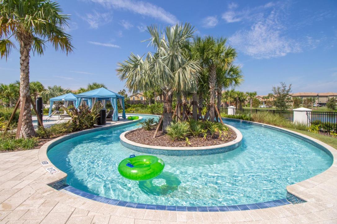 Large Luxury Pool Ferienhaus *